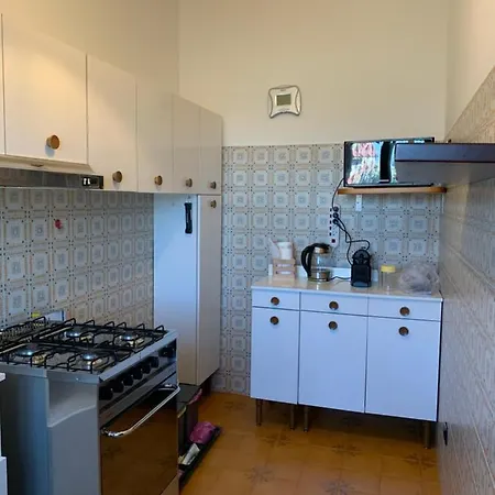 La Casa Di Thomas Lazise